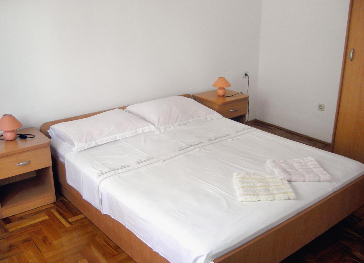 Apartments By The Sea Klenovica, Novi Vinodolski - 5581 Buitenkant foto