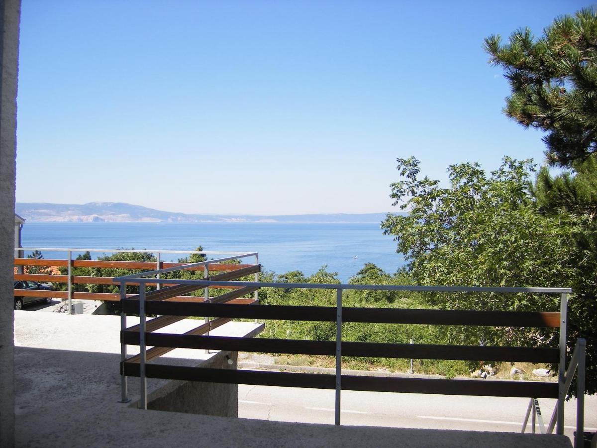 Apartments By The Sea Klenovica, Novi Vinodolski - 5581 Buitenkant foto